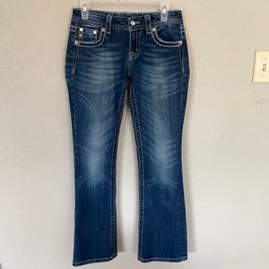 Women’s Miss Me jeans 27 Mid-Rise